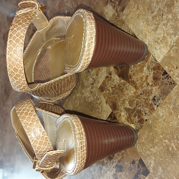 Chaps Lavinia shoes, EUC, size 6.5B - Picture 4 of 6